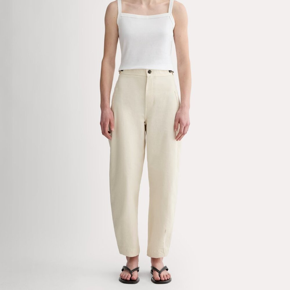 Everlane Women's Fatigue Barrel Pant in Birch, Size 6, Cotton/Linen